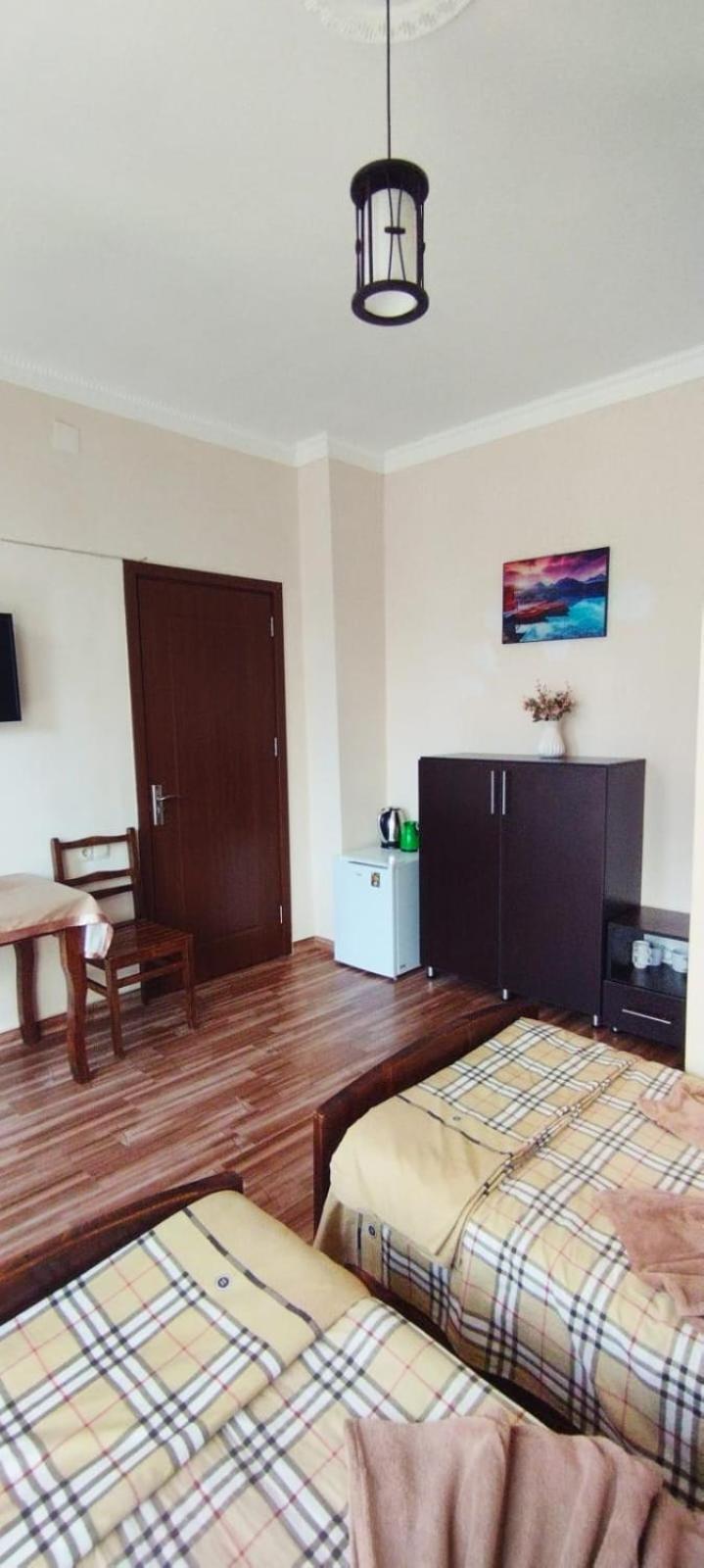 Hotel Twins Anna Кобулети Екстериор снимка
